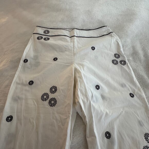 Ann Trinity White Cotton Blend Embroidered Capri Size 16 - Picture 3 of 13